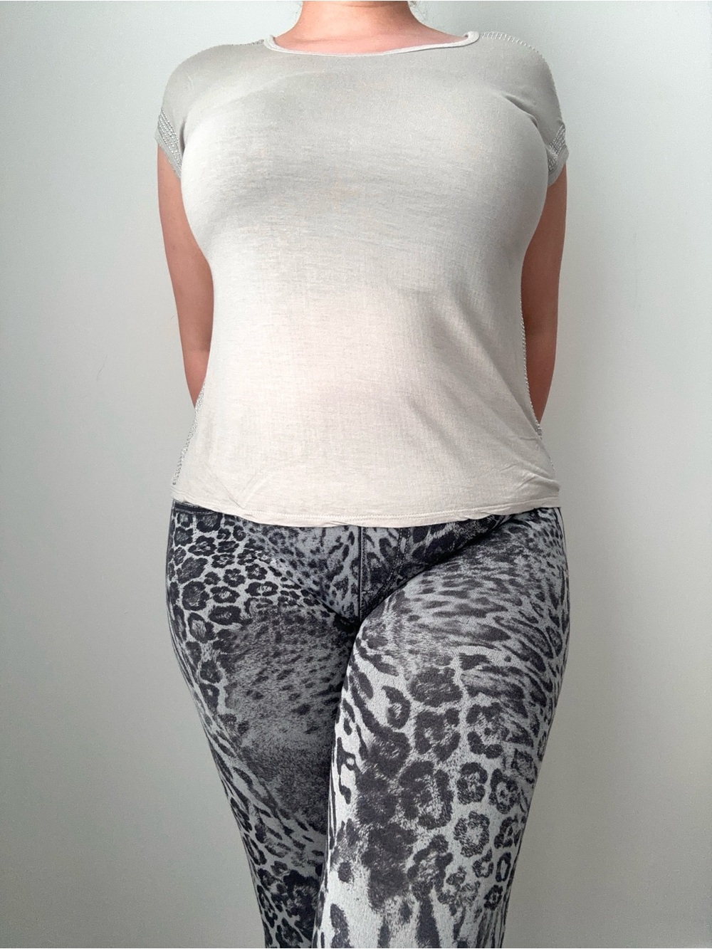 2010s studded trim t shirt